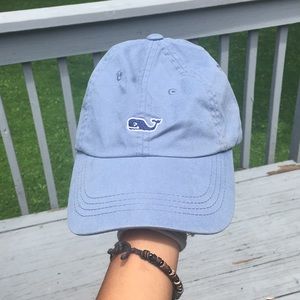 VINEYARD VINES BLUE WHALE HAT ALMOST NEW